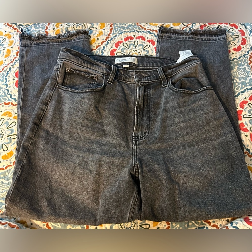 Abercrombie and Fitch ankle straight ultra high rise curve love size 10